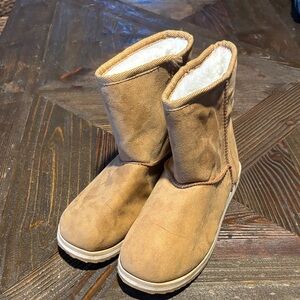 Cozy Tan Kids Boots